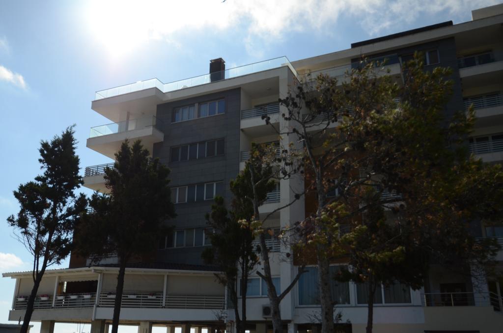 West Beach Apartment Durres Exterior photo